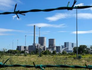 EU fossil fuel energy output hits record low