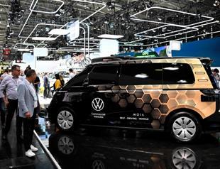 Self-driving car revolution is coming, but slowly