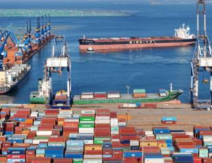 China exports, imports fall again in August