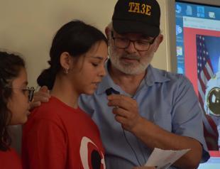 Turkish students chat with astronaut via radio