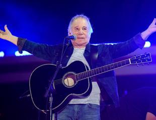 Paul Simon takes bow with new career-spanning documentary