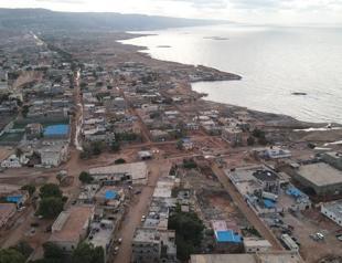 Libyas flood-ravaged Derna in grisly hunt for thousands still missing