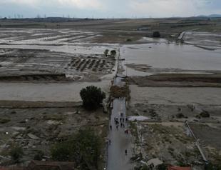 Greek PM announces fresh funding to face climate war