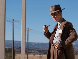 ‘Oppenheimer’s’ $900 mln haul an important moment for theaters