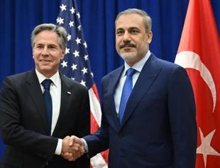 Turkish, US top diplomats discuss ways to enhance ties