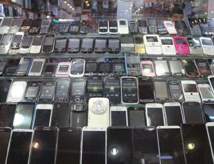 Demand booming for secondhand smartphones