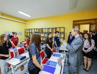 Prince Edward visits Kabataş High School