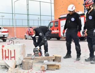 AFAD plans to expand response efforts with military, police support