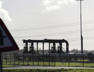 Netherlands halts extraction from Europes biggest gas field