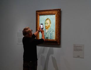 AI Vincent Van Gogh says youre wrong about his ear