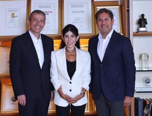 Akbank announces leadership transition