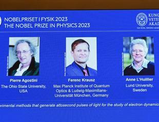 3 scientists win Nobel Prize for work on electrons in atoms