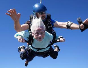 104-year-old woman skydives from plane