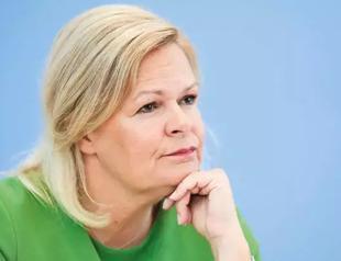 German minister hails new citizenship law as inclusive