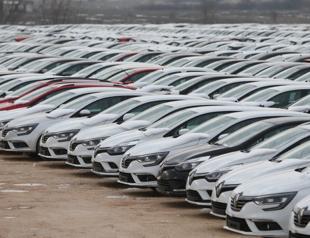 Car prices decline as much as 15 percent: Minister