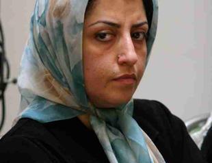 Jailed Iranian activist Narges Mohammadi wins the Nobel Peace Prize