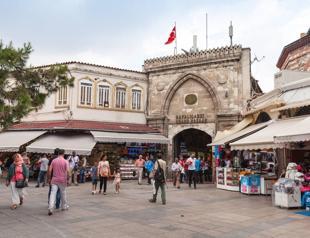 Landmark bazaar struggling with parking issue