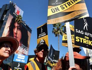 Talks to end Hollywood actors strike collapse