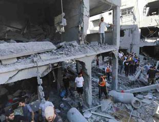 Besieged Palestinians await aid as Israel pounds Gaza