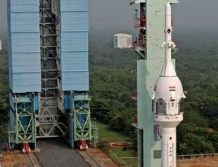 India launches key test for manned orbital mission