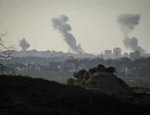 Israel vows to step up Gaza strikes before ground invasion