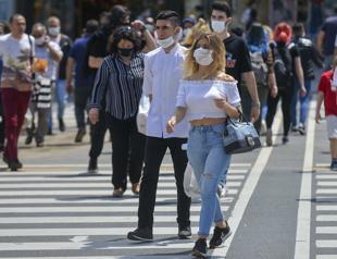 Global lockdowns minimize COVID costs, study finds