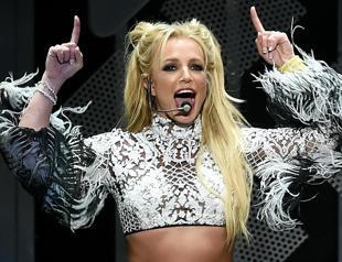 Spears’ memoir sold 1 million in a week