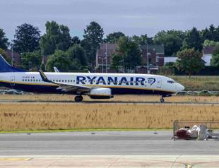 Ryanair announces soaring profits