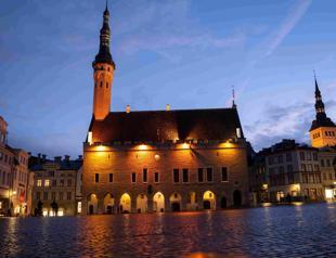 Estonia to end free bus travel over lack of funds