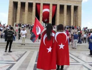 Students join event marking Atatürk’s legacy
