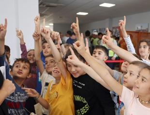 Mid-term break starts for 20 mln students in Türkiye