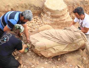 Female statue found in Anemurium