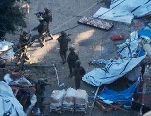 Israel presses Gaza hospital raid