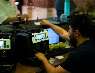 Short-term external debt at $163 billion