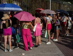 Swift postpones Rio show after fan death