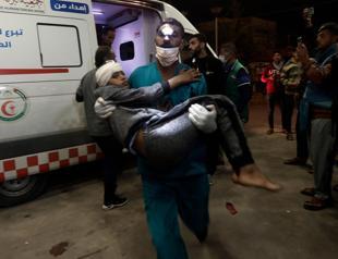 Israel strikes near another Gaza hospital sheltering thousands