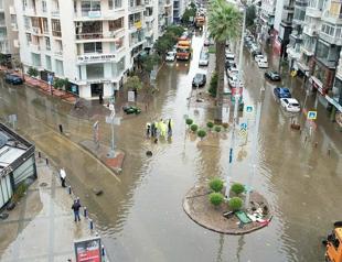 2 die as severe storms, rains pummel country