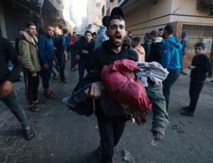 Israel strikes Gaza as truce ends