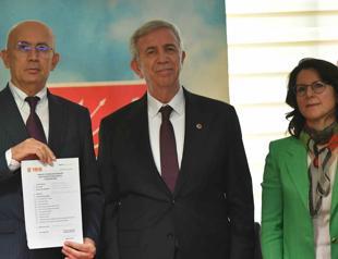 Mansur Yavaş applies to seek reelection as Ankara mayor