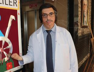 Disabled teacher inspires students