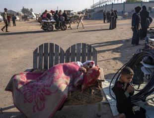 Israel orders evacuations as offensive expands, leaving Palestinians with nowhere to go