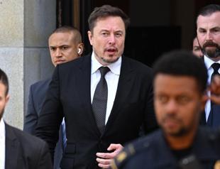 Musks AI startup seeks to raise $1 bn