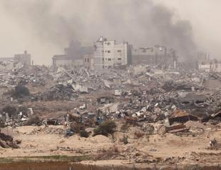 Israel bombs south Gaza after Hamas hostage threat