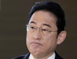 Japan PM to sack key ministers over graft claims