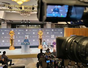 Barbenheimer tops Golden Globes nominations