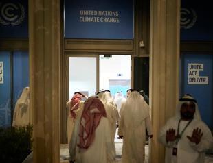 UN draft deal calls for transitioning away from fossil fuels