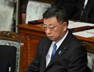 Japanese ministers quit over kickbacks scandal