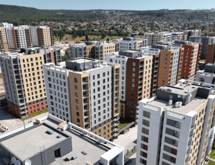 Housing market remains weak, sales plunge 21 percent