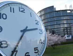 Türkiye to continue daylight saving time: Minister