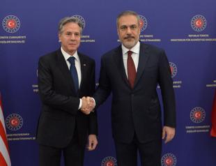 Turkish, US top diplomats address Gaza crisis in phone call